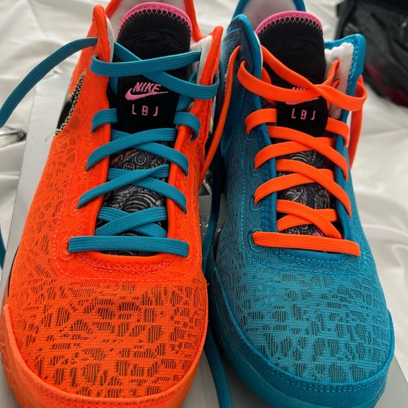 Nike LeBron XX Multicolor Athletic Shoes - Picture 2 of 5